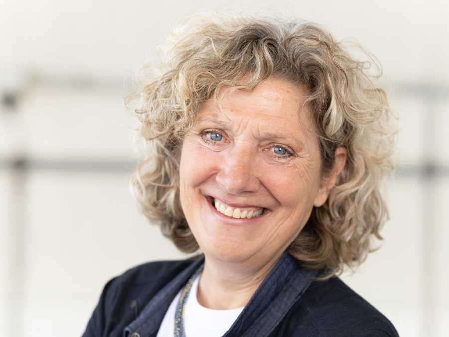 Claire Freling